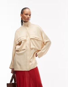 �G�C�\�X ���f�B�[�X �A�E�^�[ �W���P�b�g�E�u���]�� �n�C�l�b�N �T�e�� ASOS DESIGN satin shacket with concealed placket and high neck detail in buttermilk