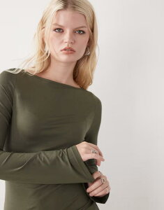 �E�B�[�N�f�C ���f�B�[�X �g�b�v�X T�V���c Weekday Annie super soft long sleeve boat neck top in dark green - exclusive to ASOS Dark green �O���[��