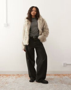 �U��(ZARA)