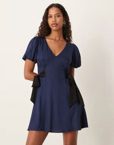 �m�[�o�f�B�[�Y �`���C���h ���f�B�[�X �g�b�v�X �����s�[�X V�l�b�N �~�j Nobody's Child Remi v neck puff sleeve bow side mini dress BLUE �u���[