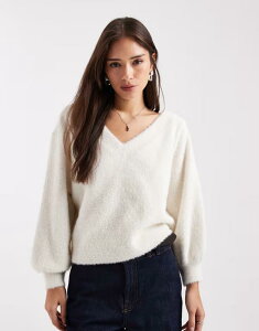 �~�X�Z���t�t���b�W ���f�B�[�X �A�E�^�[ �j�b�g�E�Z�[�^�[ Misselfridge fluffy off the shoulder slouchy sweater in cream �N���[��