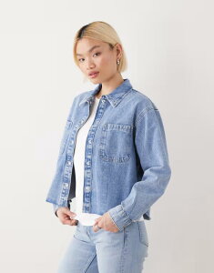 �m�C�W�[���C ���f�B�[�X �g�b�v�X �V���c �f�j�� Noisy May boxy denim shirt with raw hem in light wash Light Blue Denim �f�j��