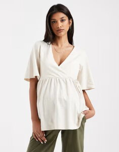 �}�}���C�V�A�X ���f�B�[�X �g�b�v�X T�V���c �W���[�W�[ �}�^�j�e�B Mama.licious Mamalicious Maternity short sleeve wrap detail jersey nursing top in cream Birch �N���[��