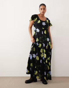 �G�C�\�X ���f�B�[�X �g�b�v�X �����s�[�X �t�����[�� �v�����g �}�L�V �t�����[ ASOS Curve ASOS DESIGN Curve scoop neck short sleeve maxi dress with godets in floral print Black floral �u���b�N