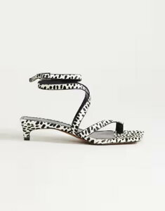�g�b�v�V���b�v ���f�B�[�X �V���[�Y �T���_�� �v�����g ���U�[ �q�[�� Topshop Sophie strappy mid heel sandals in dalmatian print hair on realeather DALMATIAN PONY