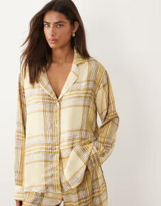 �G�C�\�X ���f�B�[�X �g�b�v�X �V���c �T�e�� ASOS DESIGN satin camp collar shirt in yellow plaid - part of a set Yellow check �C�G���[