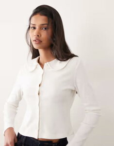 �~�X�Z���t�t���b�W ���f�B�[�X �A�E�^�[ �J�[�f�B�K�� ���u Misselfridge fitted ribbed cardigan with peter pan collar in cream �N���[��