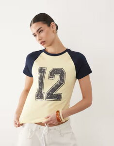 �G�C�\�X ���f�B�[�X �g�b�v�X T�V���c �O���t�B�b�N ASOS DESIGN raglan sleeve baby tee with distressed 12 graphic in buttermilk and BUTTERMILK & NAVY �l�C�r�[