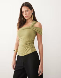 �G�C�\�X ���f�B�[�X �g�b�v�X �V���c �M���U�[ ASOS DESIGN polyamide twisted shoulderuched top Khaki �J�[�L