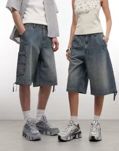 �R���[�W���� ���f�B�[�X �{�g���X �n�[�t�p���c�E�V���[�c �V���[�g�p���c �f�j�� COLLUSION Unisex denim cargo shorts in light wash Light Wash �f�j��