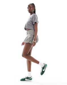�m�C�W�[���C ���f�B�[�X �g�b�v�X �V���c �N���b�v�h Noisy May boxy fit cropped top in acid wash dark gray �O���[
