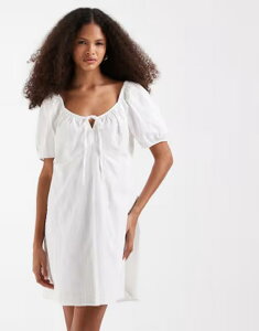 ���F�����[�_ ���f�B�[�X �g�b�v�X �����s�[�X �~�j �R�b�g�� Vero Moda cotton broderie puff sleeve milkmaid mini dressnowhite �z���C�g