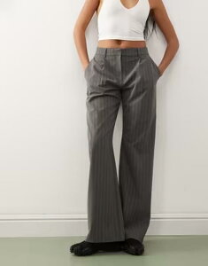 �E�B�[�N�f�C ���f�B�[�X �{�g���X �J�W���A���p���c Weekday mid waist slouchy pants with front pleats in heather gray stripes - part of a set Gray melange �O���[