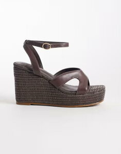�����h�����x�� ���f�B�[�X �V���[�Y �T���_�� �q�[�� London Rebel Yara wedge heeled sandals in choc