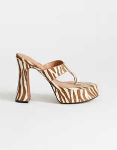 �g�b�v�V���b�v ���f�B�[�X �V���[�Y �T���_�� �v���b�g�t�H�[�� ���U�[ �q�[�� Topshop Nima realeather withair platform heeled toe thong sandals in zebra �A�j�}��