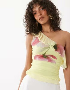 �~�X�Z���t�t���b�W ���f�B�[�X �g�b�v�X �V���c �v�����g Misselfridge one shoulder top with frill neckline in flower print Multi �}���`�J���[