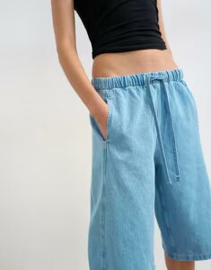 �g�b�v�V���b�v ���f�B�[�X �{�g���X �n�[�t�p���c�E�V���[�c �V���[�g�p���c �f�j�� Topshop denim pull on barrel shorts in bleach �f�j��