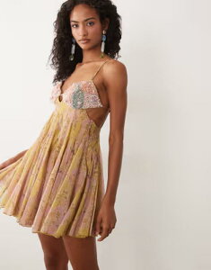 �G�C�\�X ���f�B�[�X �g�b�v�X �����s�[�X �J�b�g�A�E�g �v�����g �~�j ASOS DESIGN embellished bust cami cut out mini dress in yellow paisley print Paisley Print �C�G���[