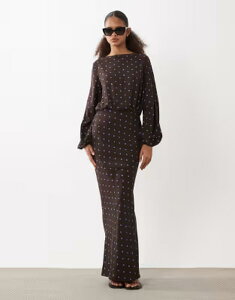 �G�C�\�X ���f�B�[�X �g�b�v�X �����s�[�X �v�����g �}�L�V ASOS DESIGN long sleeve blouson maxi dress in spot print in chocolate and Chocolate spot �`���R���[�g