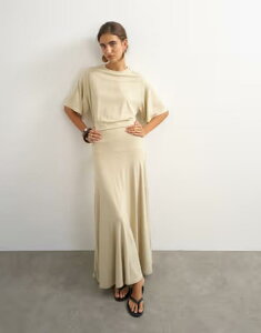 �g�b�v�V���b�v ���f�B�[�X �g�b�v�X �����s�[�X �W���[�W�[ �}�L�V Topshop viscose blend jersey dropped waist maxi dress in stonecru �G�N����