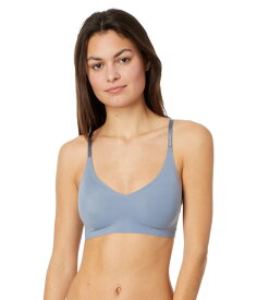 【送料無料】 カルバン クライン アンダーウェア レディース ブラジャー アンダーウェア Invisibles Comfort Lightly Lined Seamless Wireless Triangle Bralette Bra Flint Stone