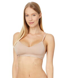 【送料無料】 カルバン クライン アンダーウェア レディース ブラジャー アンダーウェア Form To Body Lightly Lined Bralette Cedar