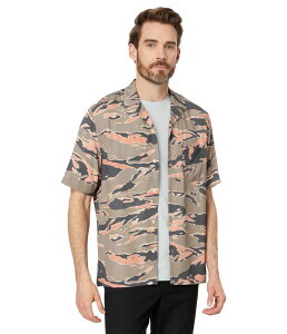 I[ZCc Y gbvX Vc AllSaints Solar Camo Short Sleeve Shirt Herb Green O[