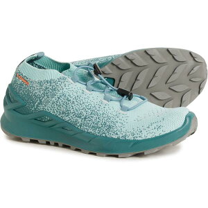 ���A ���f�B�[�X �V���[�Y �X�j�[�J�[ Lowa Made in Europe Fusion Lo Hiking Shoes (For Women) Arctic/Melon