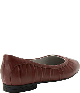 AOA fB[X V[Y pvX v[c U[ Alegria Beka Pleated Leather Ballet Flats Pinot Noir