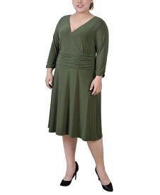 【送料無料】 ニューヨークコレクション レディース ワンピース トップス Plus Size Ruched A-Line Dress Olive