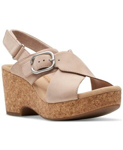 N[NX fB[X V[Y T_ Clarks Women's Giselle Dove Wedge Sandals Sand Nubuck Th