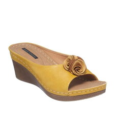 【送料無料】 ジーシーシューズ レディース サンダル シューズ Women's Sydney Rosette Wedge Sandals Yellow