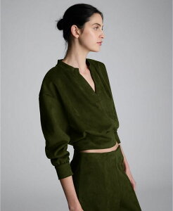 PlXR[ fB[X gbvX Vc XG[h  Kenneth Cole Women's Faux Suede Long-Sleeve Pull-On Top Olive Green O[