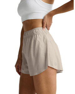 �r�����h���K ���f�B�[�X �{�g���X �n�[�t�p���c�E�V���[�c �V���[�g�p���c Beyond Yoga Solemate 2.5 Shorts Oat