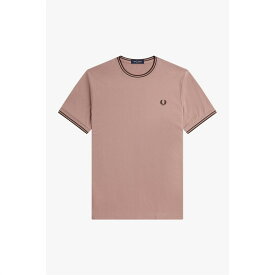 【送料無料】 フレッドペリー メンズ シャツ トップス Twin Tipped T-Shirt Dark Pink S52