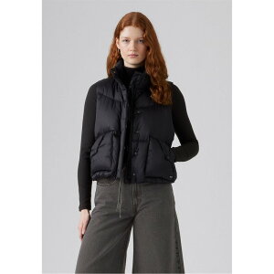 ���[�o�C�X ���f�B�[�X �A�E�^�[ �W���P�b�g�E�u���]�� �x�X�g Levis Western Bubble Vest Celebrate Black �u���b�N