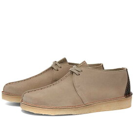 【送料無料】 クラークス メンズ スニーカー シューズ Clarks Originals Desert Trek Sand Suede