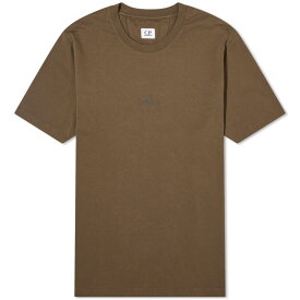 【送料無料】 シーピーカンパニー メンズ Tシャツ トップス C.P. Company 30/1 Jersey Graphic T-Shirt Ivy Green