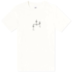 【送料無料】 シーピーカンパニー メンズ Tシャツ トップス C.P. Company 30/1 Jersey Relaxed Graphic T-Shirt Gauze White
