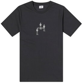 【送料無料】 シーピーカンパニー メンズ Tシャツ トップス C.P. Company 30/1 Jersey Relaxed Graphic T-Shirt Total Eclipse