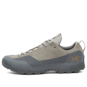 �A�[�N�e���N�X �����Y �V���[�Y �X�j�[�J�[ Arcteryx Arc'teryx Konseal Gore-Tex Sneakers Void & Cloud