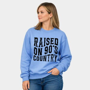 Simply Sage Market ���f�B�[�X �g�b�v�X T�V���c �X�E�F�b�g �O���t�B�b�N Simply Sage Market Raised On 90s Country - Women's Graphic Sweatshirt Carolina
