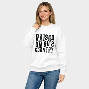Simply Sage Market ���f�B�[�X �g�b�v�X T�V���c �X�E�F�b�g �O���t�B�b�N Simply Sage Market Raised On 90s Country - Women's Graphic Sweatshirt White �z���C�g