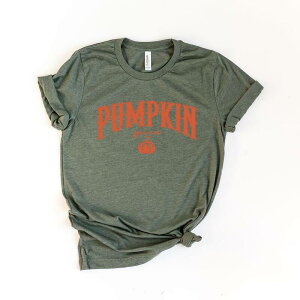 Simply Sage Market ���f�B�[�X �g�b�v�X T�V���c �O���t�B�b�N Simply Sage Market Pumpkin Spice Bold Short Sleeve Graphic Tee Army Green �O���[��