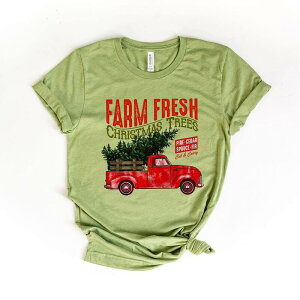 yz Simply Sage Market fB[X TVc gbvX Farm Fresh Christmas Trees Truck Short Sleeve Graphic Tee Light Green