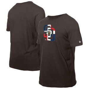 �j���[�G�� �����Y �g�b�v�X T�V���c �~�j ���S Men's New Era Brown San Diego Padres Dominican Republic Flag Logo T-Shirt Pad Brown �u���E��