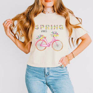 Simply Sage Market ���f�B�[�X �g�b�v�X T�V���c Simply Sage Market Spring Vibes Bicycle Boxy Crop Top Ivory �A�C�{���[