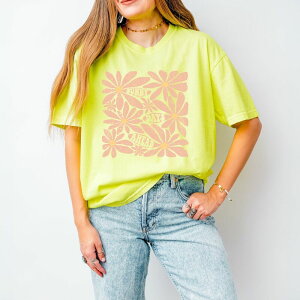 Simply Sage Market ���f�B�[�X �g�b�v�X T�V���c Simply Sage Market Sunny Days Aheadaisies Garment Dyed Tee Lemon �Z�[�W