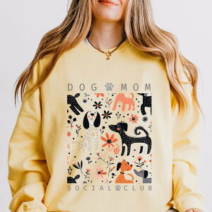 Simply Sage Market ���f�B�[�X �g�b�v�X T�V���c �X�E�F�b�g Simply Sage Market Dog Mom Social Club Lightweight Garment Dyed Sweatshirt Butter �Z�[�W