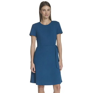 �A���h�����[�}�[�N ���f�B�[�X �g�b�v�X �����s�[�X �N���[�v �X�L���[�o Women's Andrew Marc Short Sleeve Scuba Crepe Dress Cypress